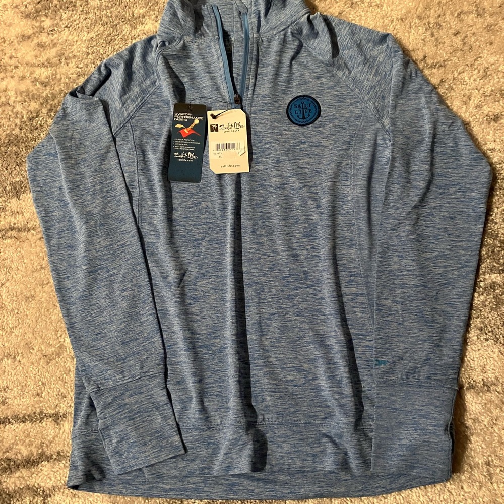 Brand new Salt Life partial zip sun shirt. Size women’s small.